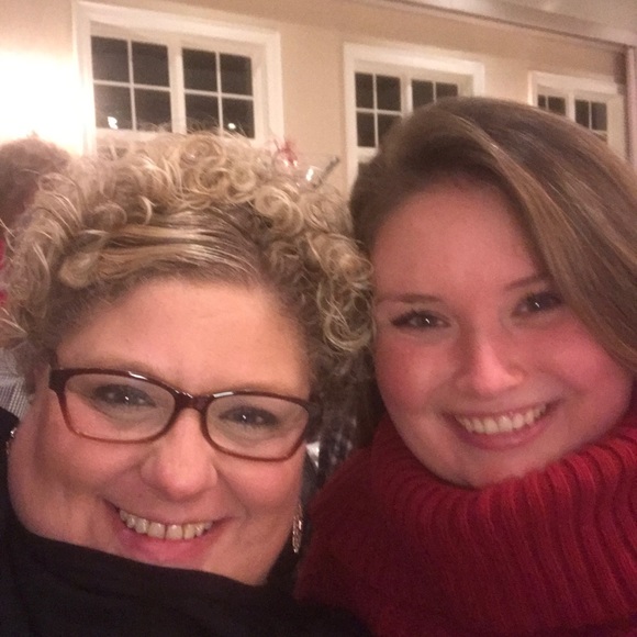 Meet your Posher, Jami - Picture 3 of 5